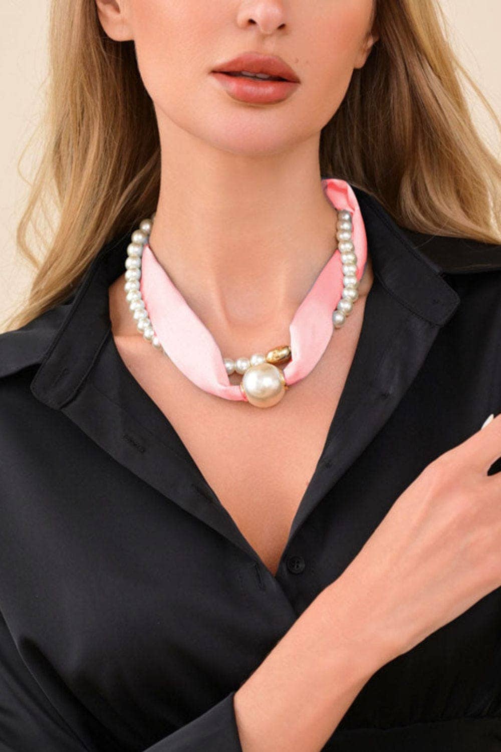 Checker Print Pearl Silk Scarf Necklace