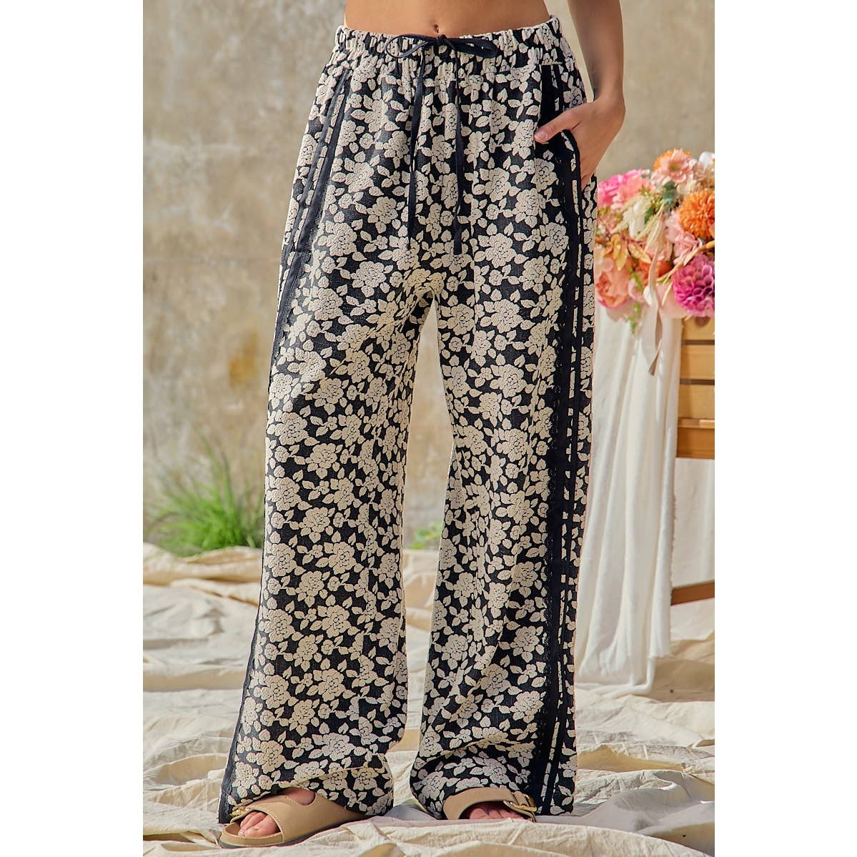 Floral Jacquard Side Trim Wide Pants