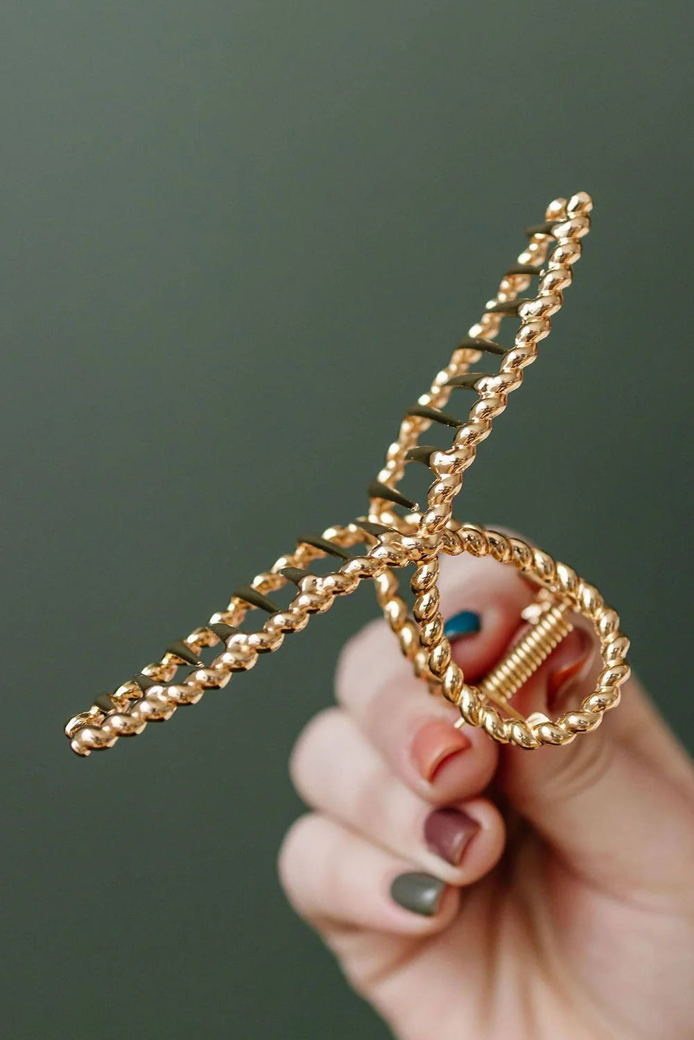 Gold Twist Clip